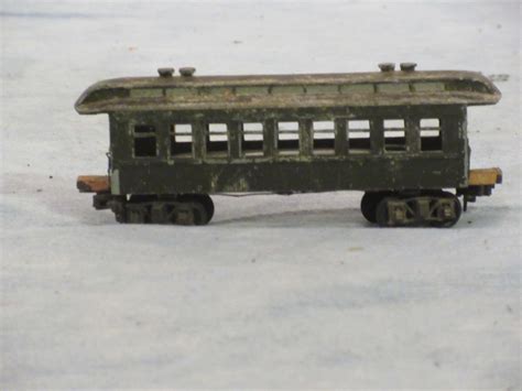 Bid Now: Vintage Metal HO Scale Passenger Cars - March 5, 0123 5:00 PM EDT