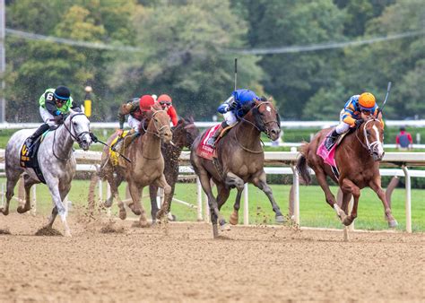BRIGHT FUTURE, con Javier Castellano en la silla, se alzó con el Jockey