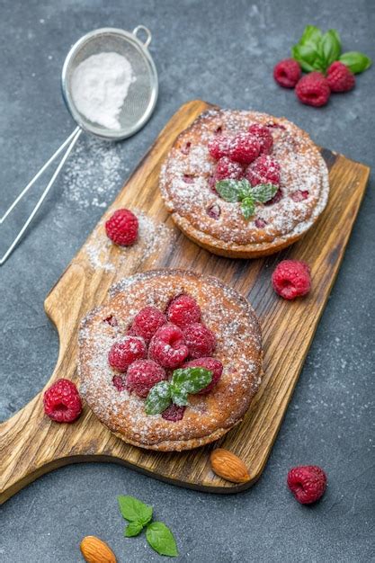 Premium Photo Delicious Raspberry Mini Tarts Tartlets