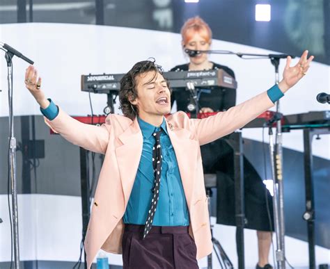 Celebrities Who Proved Themselves To Be Lgbtq Allies In 2021 Lgbtq Nation