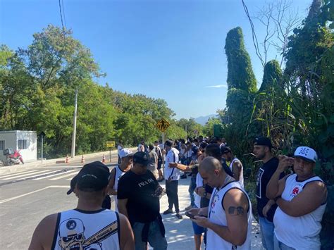 Goleada Info On Twitter Ao Passarem De Carro Pelo Protesto Da Torcida