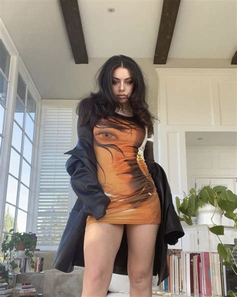 Hourly Charli Xcx On Twitter Https T Co ETDXzzrZoR Twitter