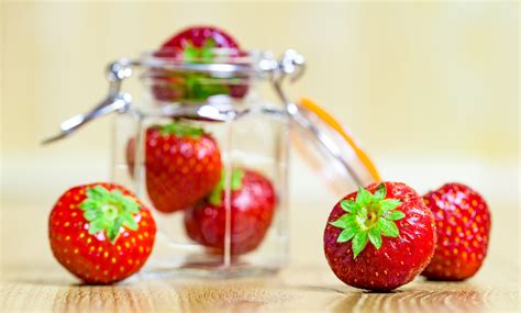 how to preserve strawberries in fridge 8