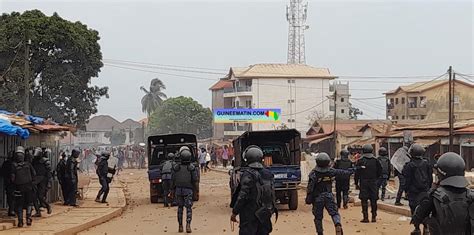 Manifestation des forces vives de Guinée 2 corps reçus dans une