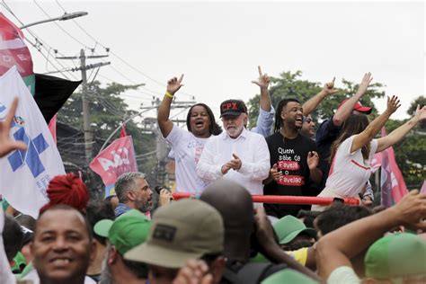 Na Volta Ao Alem O Ap S Uma D Cada Lula Defende Seu Legado Na