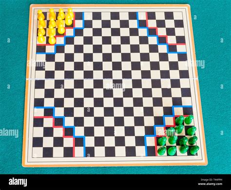 Halma hi-res stock photography and images - Alamy