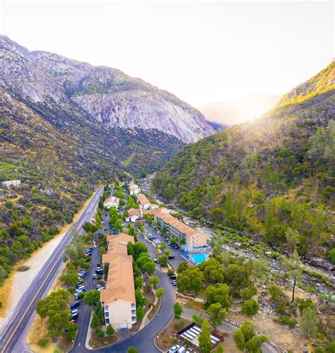 Gallery of Yosemite View Lodge | YosemiteResorts.com