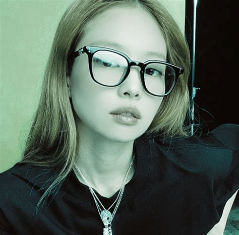 Jennie Blackpink Fashion Glasses