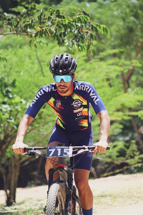 Marcelinho Bosso Campe O Paulista De Mountain Bike R Dio Fm Integra O