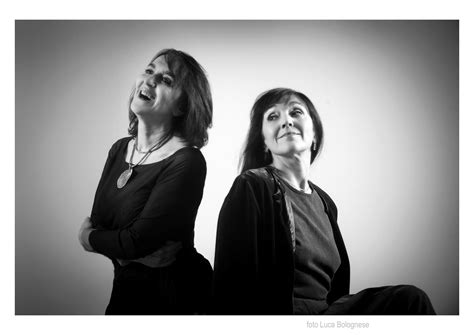 Per Magia Di Elena Bucci E Angela Malfitano Debutta Al Teatro Arena