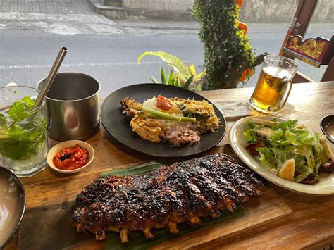 Restoran Terkenal Di Kabupaten Gianyar Bali Untuk Menikmati Kuliner