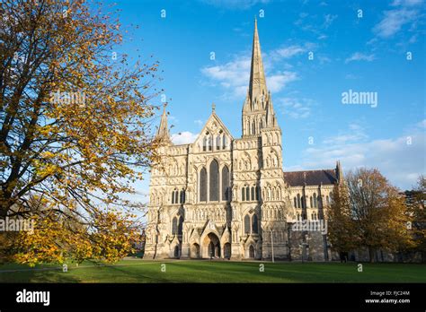 Salisbury Cathedral Wiltshire England Stock Photo Alamy