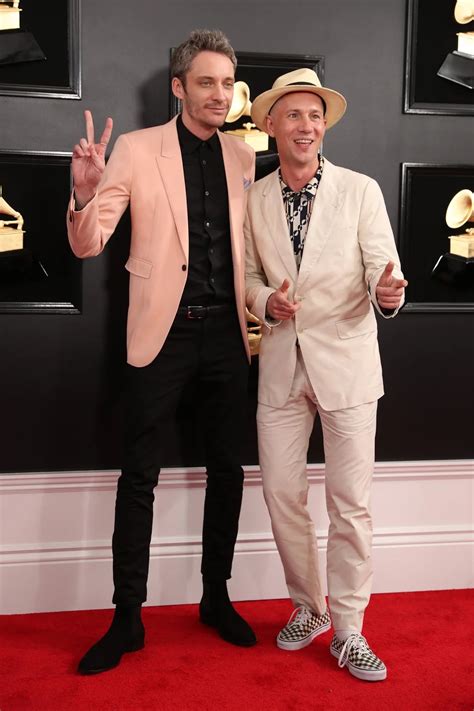 Los Looks De La Alfombra Roja De Los Grammy 2019 Infobae