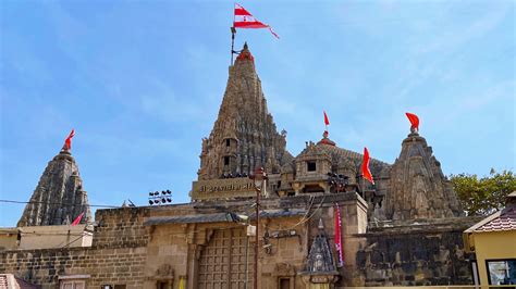 Shree Dwarkadhish Temple | Krazy Butterfly