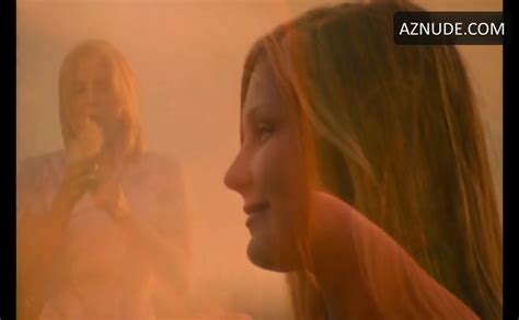 Kirsten Dunst Bikini Scene In The Virgin Suicides Aznude