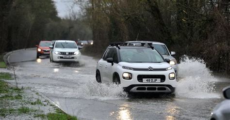 Gloucester flooding brings roads to a standstill across the county ...