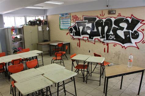 Rehabilitan 201 Escuelas Que Fueron Vandalizadas En CDMX Publimetro