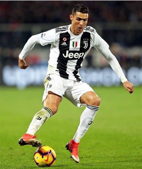 Pin By Ahammad Tausif Mayeen On Footballzz Cristiano Ronaldo Ronaldo