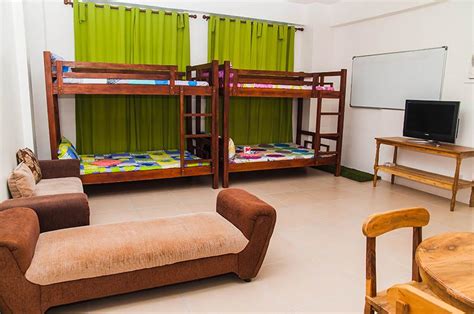 Student Dormitory Bed Spacer Daily And Monthly Room Rentals