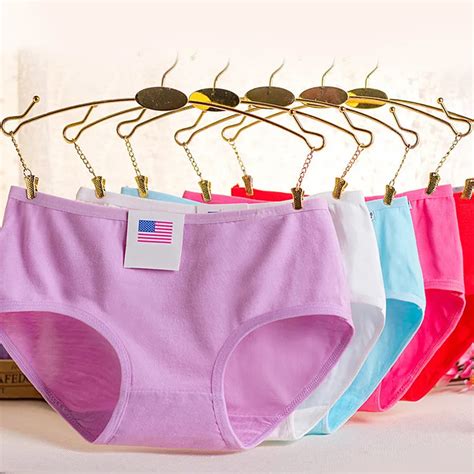 Lionzone Pure Cotton Seamless Briefs Ladies With Candy Solid Color