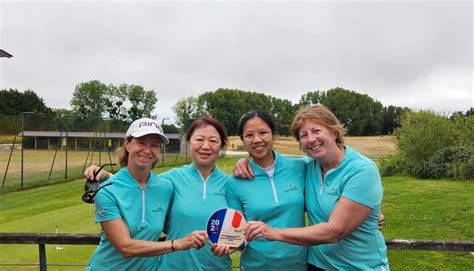 Championnat National Dames Mid Amateur Les Sables D Or Mont E