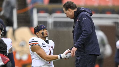 The Chicago Bears Face A Crucial Decision With Justin Fields Archysport