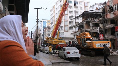 Depremzedeler özel firmalara mahkum edildi Hasar raporu 80 bin lira