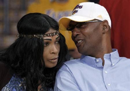 Pamela ¨Pam¨ Bryant is L. A Lakers Kobe Bryant' s Mother! (bio, wiki, photos)