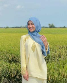 9 Hot Sexy Nabila Razali Bikini Pics
