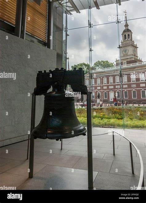 The Liberty Bell, Philadelphia, USA Stock Photo - Alamy