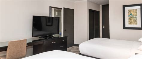 DoubleTree by Hilton Newark Penn Station Hotel