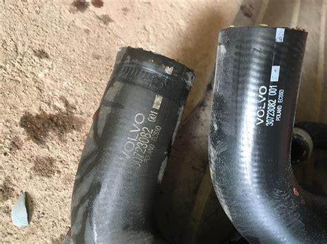 Замена патрубка ОЖ — Volvo S40 (2G), 2,4 л, 2005 года | своими руками ...