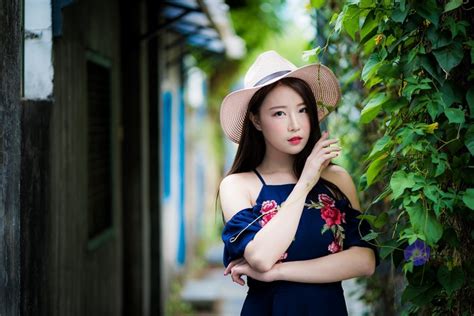 K Asian Shrubs Bokeh Hat Brunette Girl Glance Hands Hd