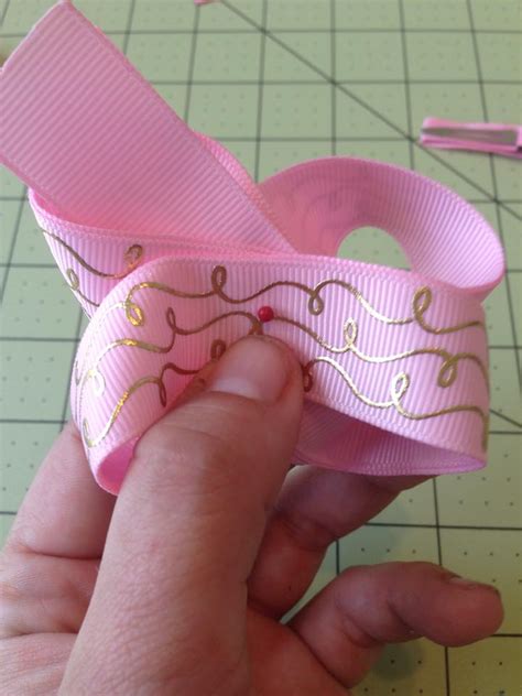 Ribbons And Much More How To Make A Boutique Bow Using The Figure 8 Method