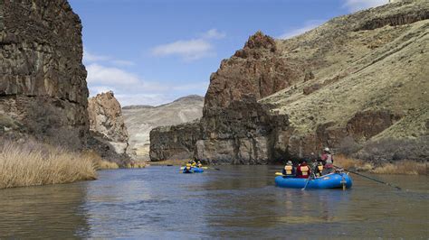 Beginner’s Guide to Rafting on Eastern Oregon’s Rivers - Travel Oregon