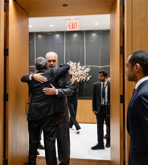 Edi Rama Takon N New York Me Ministrin E Jasht M T Emirateve T