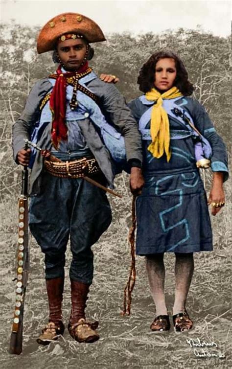 O Que Era Cangaceiro - Cangaceiro Pancada e sua companheira Maria Jovina. Foto colorizada por ...