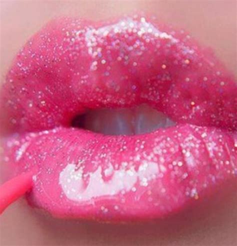 Thought It Looked So Fresh And Pretty Love The Color Imagenes De Labios Pintados Purpurina