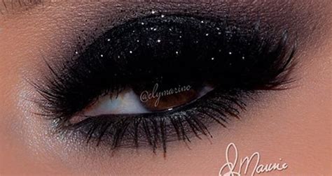 Starry Night Smokey Eye with Glitter