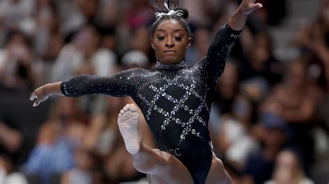 Simone Biles Shows She’s Not Just Easing Her Way Back - The New York Times