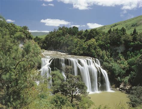 Waihi Falls | Tararua.com