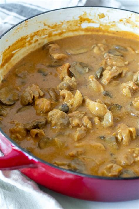 Creamy Chicken Stroganoff With Mushrooms The Hungry Bluebird