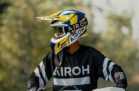 Airoh AVIATOR ACE 2 E TWIST 3