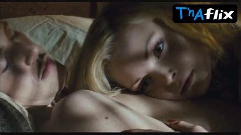 Izabella Miko Sexy Scene In Dark Streets Porn Video Tnaflix