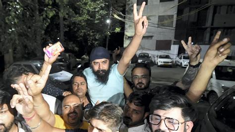 Tajinder Singh Bagga Arrives At His Residence Following His Arrest By