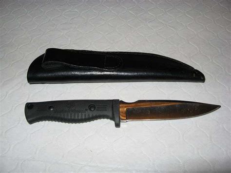 Smith And Wesson Knife And Leather Sandw Belt Sheath Lil Dusty Online Auctions All Estate Services