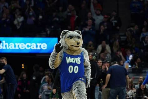 Who is the Minnesota Timberwolves' Mascot, Crunch the Wolf?