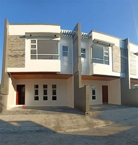 Brand New Storey Townhouse In Bf Resort Las Pinas City For Sale