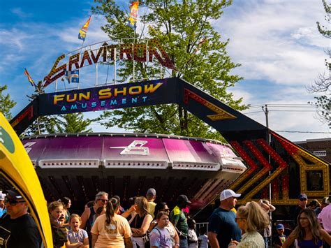 Gravitron Fun Show Amusement