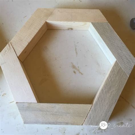 Build Your Own Amazing Diy Hexagon Planters Out Of Your Own Scrap Wood